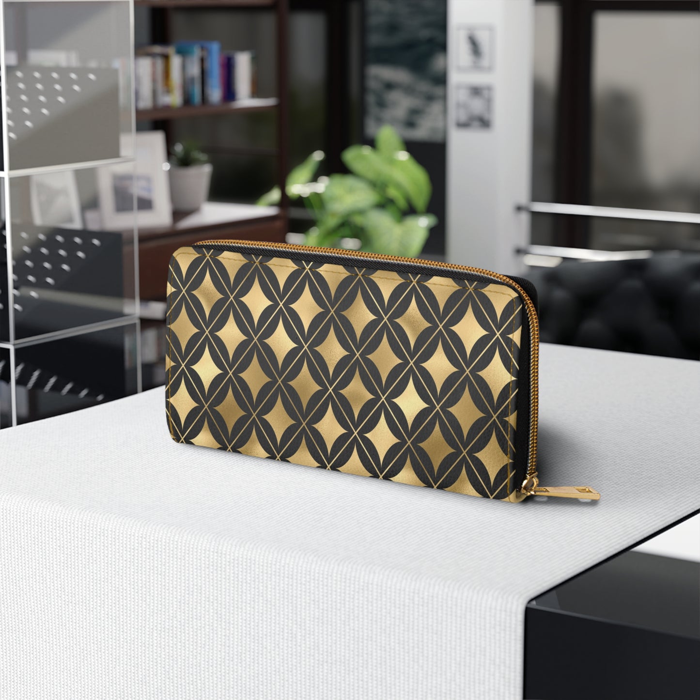 Vault Exclusive: Prestige Legacy | Black & Gold Diamond Pattern Zipper Wallet | Luxurious & Enduring Gift for Ladies