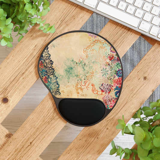 LIMITED EDITION: Timeless Tapestry | Vintage Floral Mouse Pad with Wrist Rest | Ideal for Gamers, Home Office Decor, Gift for Tech Lovers, Ergonomic Support