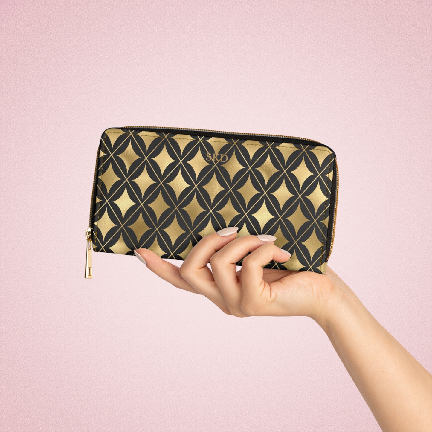 Vault Exclusive: Prestige Legacy | Black & Gold Diamond Pattern Zipper Wallet | Luxurious & Enduring Gift for Ladies
